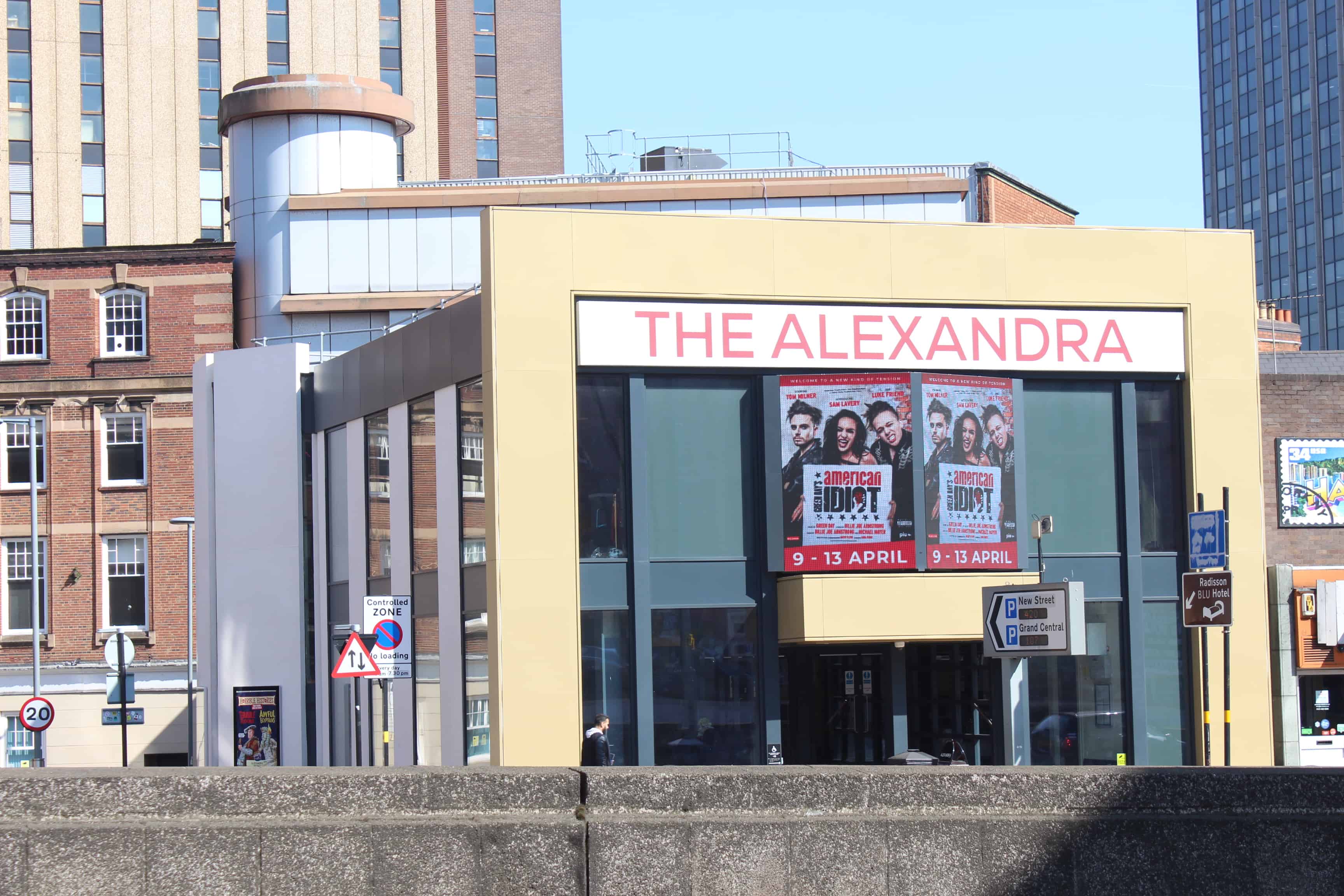 alexandra-theatre-installs-new-led-and-lightbox-powered-by-signagelive