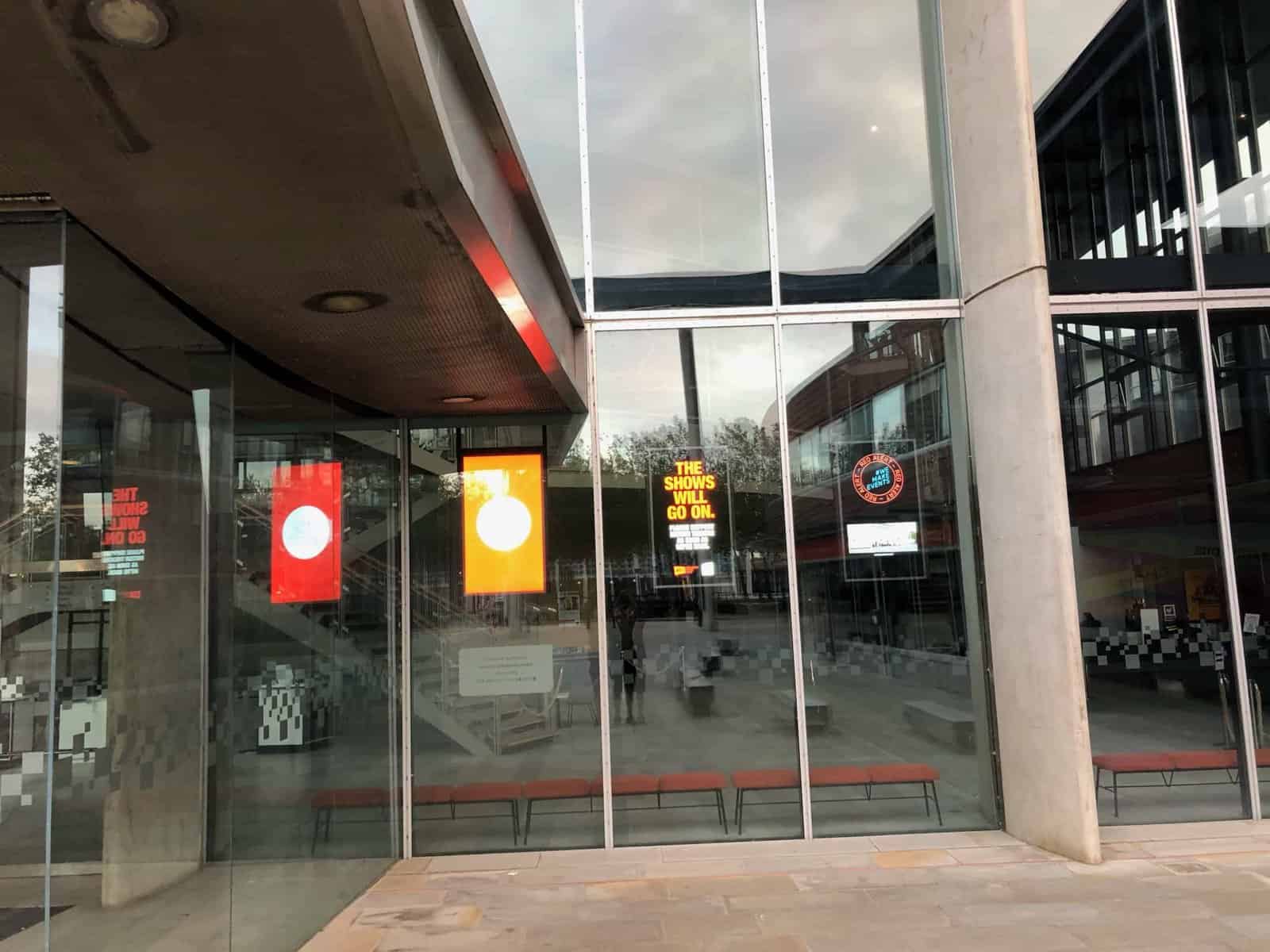 Signagelive support Milton Keynes Theatre Light it in Red campaign