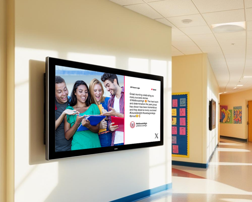 Enhance the student experience digital signage